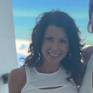 Meet your Posher, Deidre